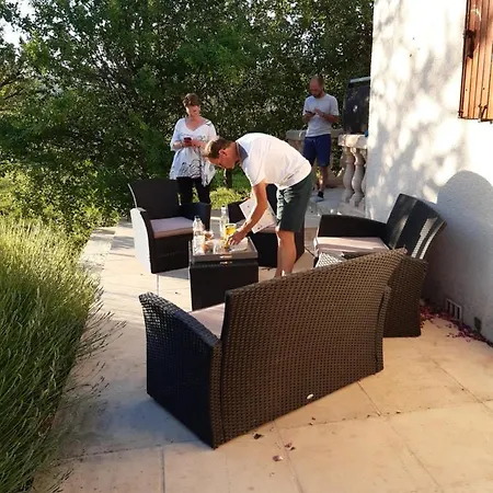 Maison De Famille Entre Vigne Et Lavande Verfeuil